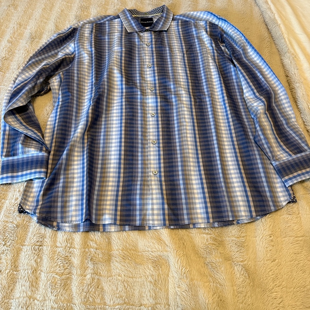Tommy Bahama Blue and White Plaid Men's Shirt